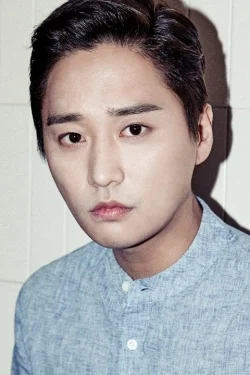 김성균